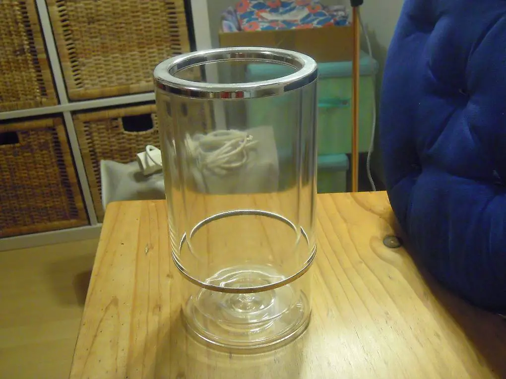 NaN abzugeben Weinkühler aus Hartplastik