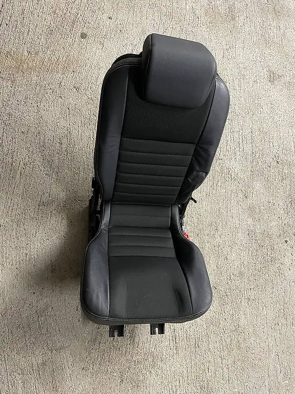 Defender Einzelsitz 2 Reihe 110 occ