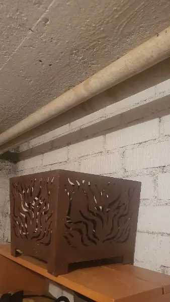 Feuerschale mit Holz