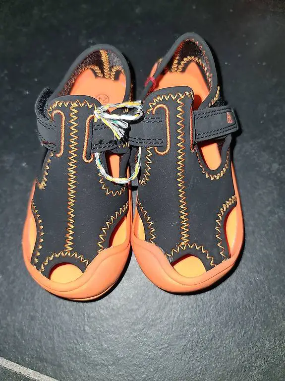 Sandalen Beach Mountain NEU Gr. 24