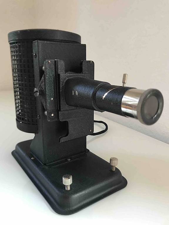 schöner alter Diaprojektor - antik