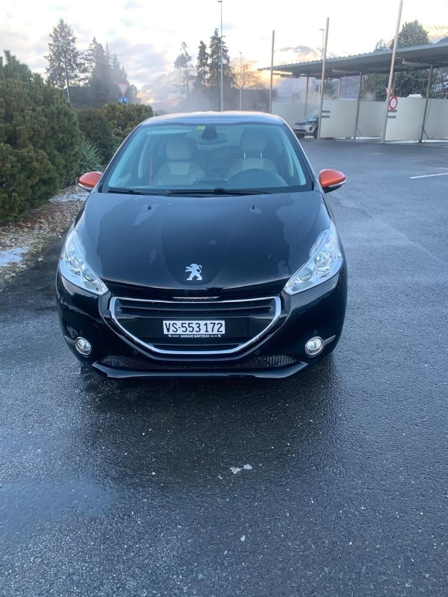 PEUGEOT 208 1.6 VTi Roland Garros
