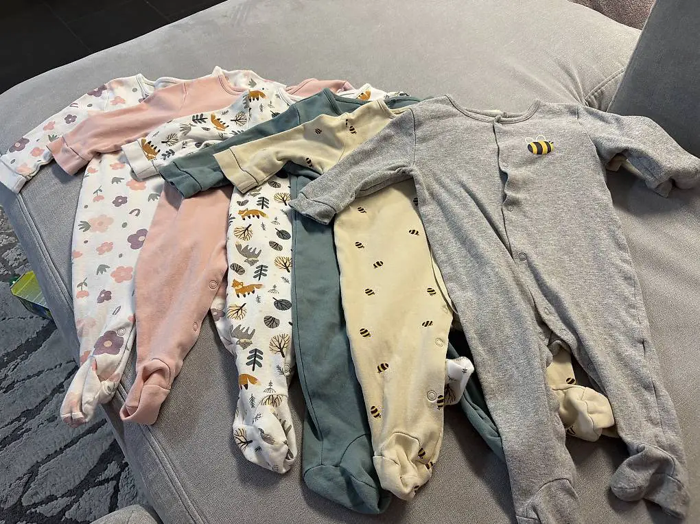 Pyjama mit Füssen 74/80