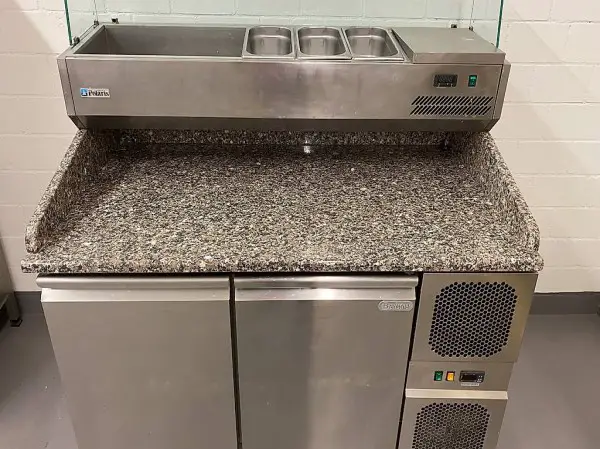 Pizzatisch ECO mit Kühlaufsatz 7x GN 1/4