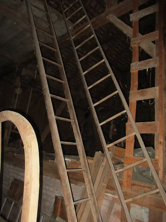 2x Holz-Leiter / Holzleiter Höhe 10 - 12 Meter