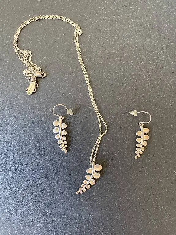 Farn Kette mit Anhänger und Ohrschmuck