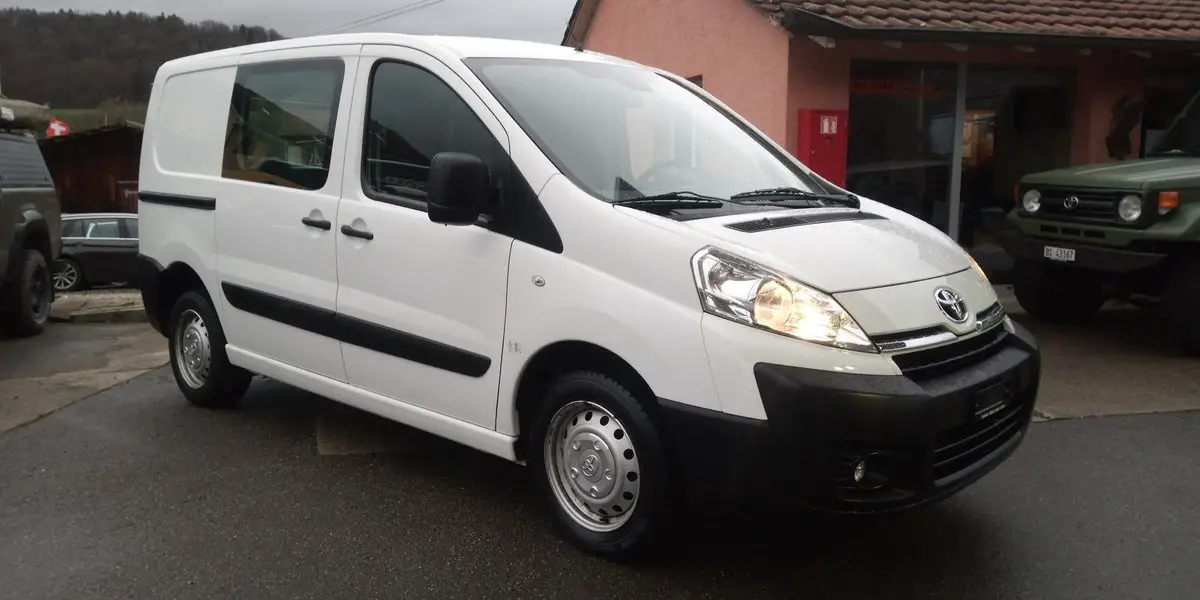 TOYOTA Proace 2.0D Panel Van Luna L1H1