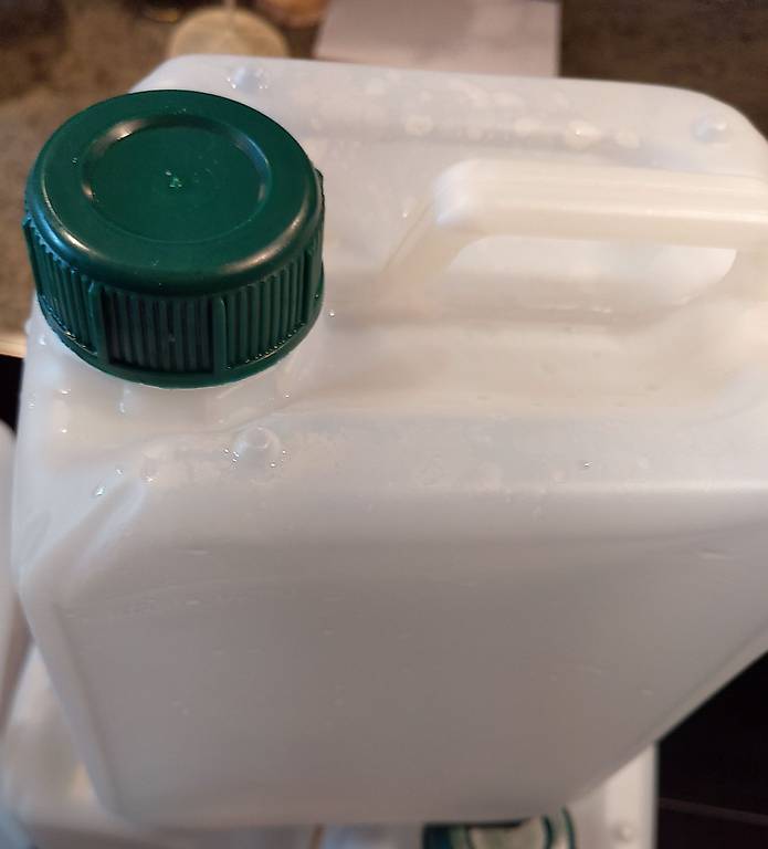 Gratis Plastikbehälter