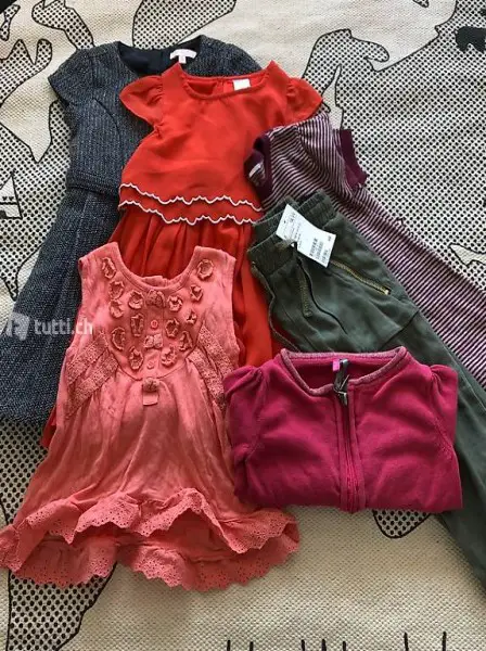 Kleiderpaket für Mädchen Grösse 92