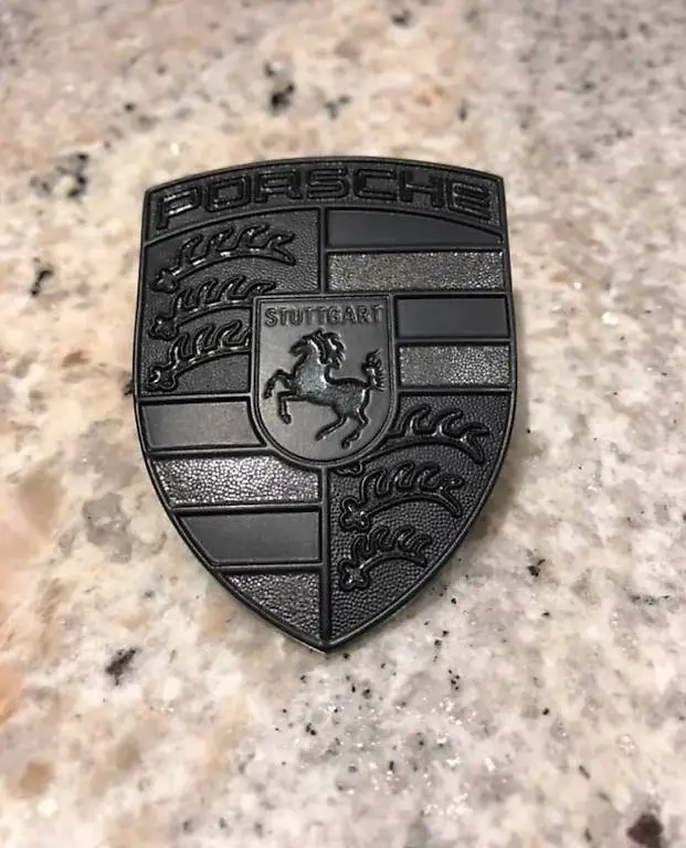 Porsche Wappen Blacksatin