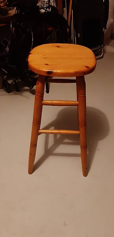 Barstuhl aus Holz