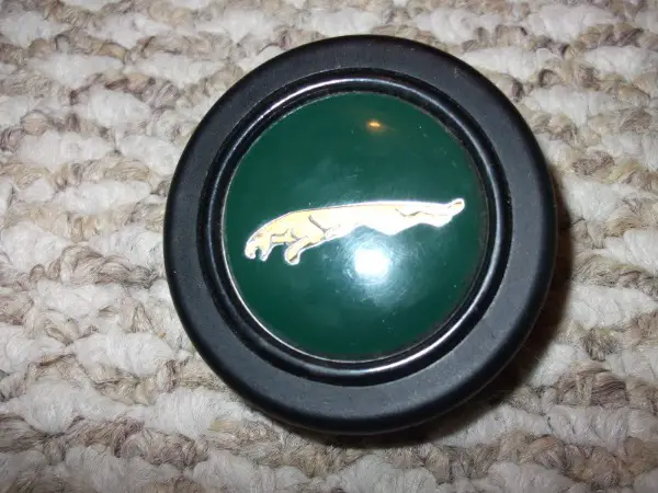 jaguar-hornknopf - momo neu