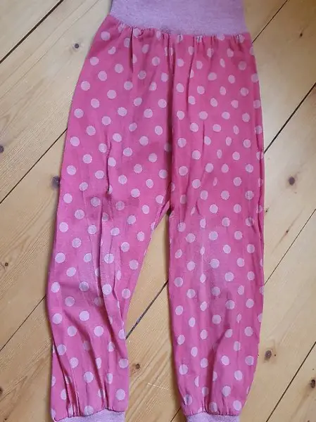 schöne, bequeme Hosen jersey 92/98