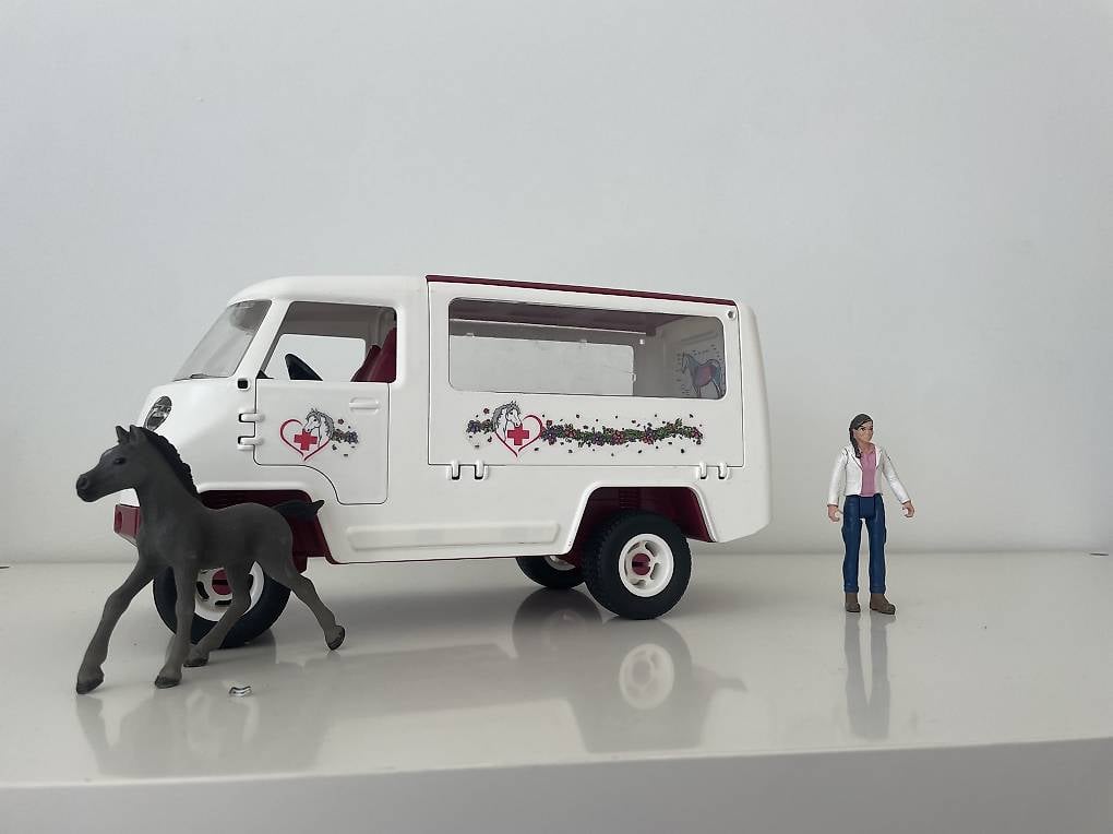 Schleich Pferde Tierärztin