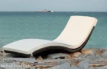 Rattanliege inkl. Kissen in div. Farben erhältlich