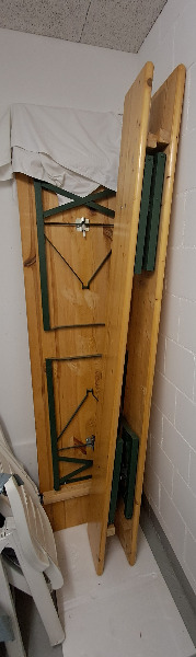 Top-Festbank-Garnitur (Tisch, Bank, Sitzkissen; Holz/Metall)