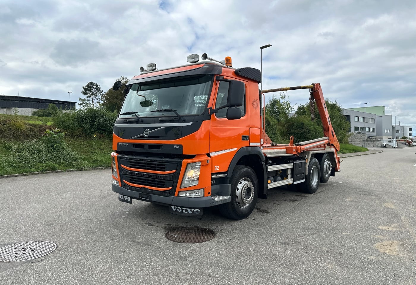 VOLVO, FM-420 Gigant / Swiss-Vehicle, Absetzkipper