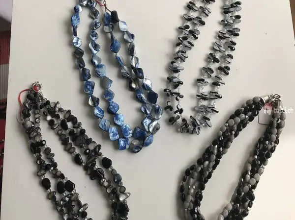 Edelsteinkette Schwarz/grau, Kristall, Perlmutt, neu