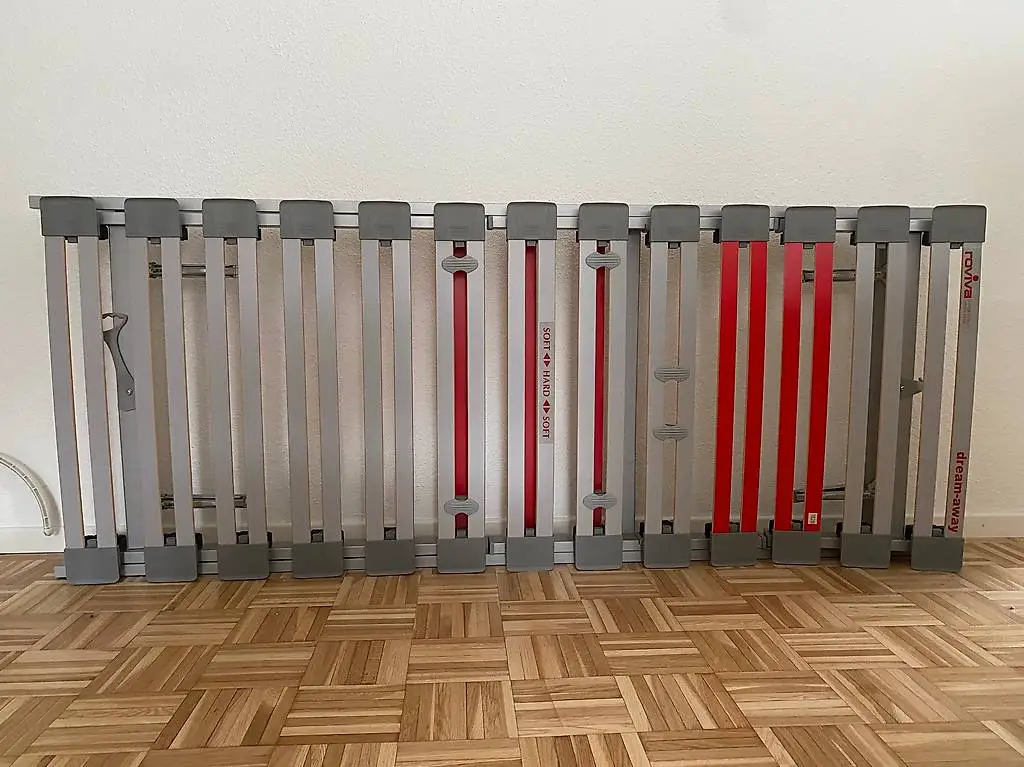 Bettgestell 160x200cm mit Lattenrost