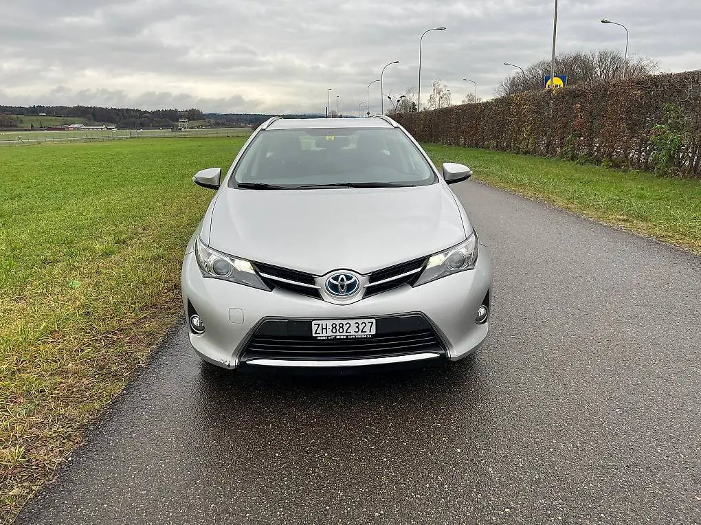 UBER-BOLT-Taxi Rent/a Autos Mieten Toyota Hybrid Sports