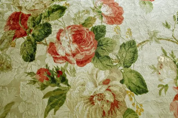 Wunderschöne Vorhänge im Rosenmuster (RICHLOOM)