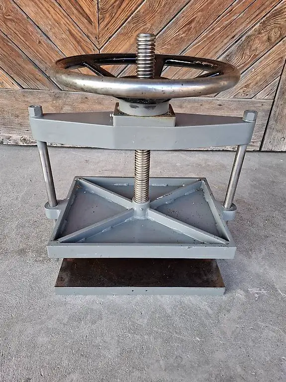 Presse / Buchbinderpresse