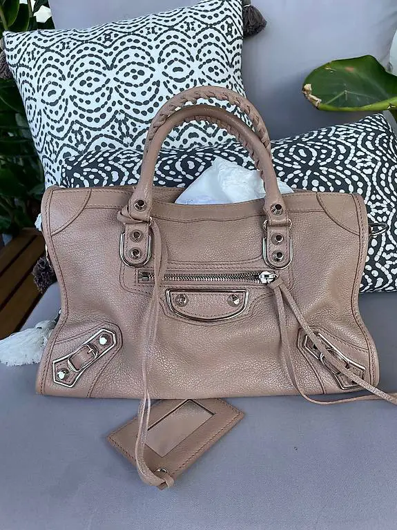 BALENCIAGA City metallic edge Nude