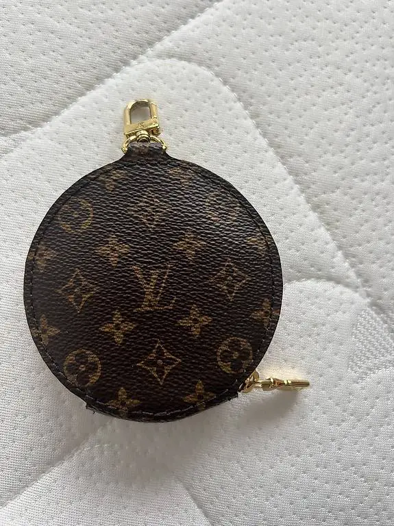 Louis Vuitton classic round coin purse
