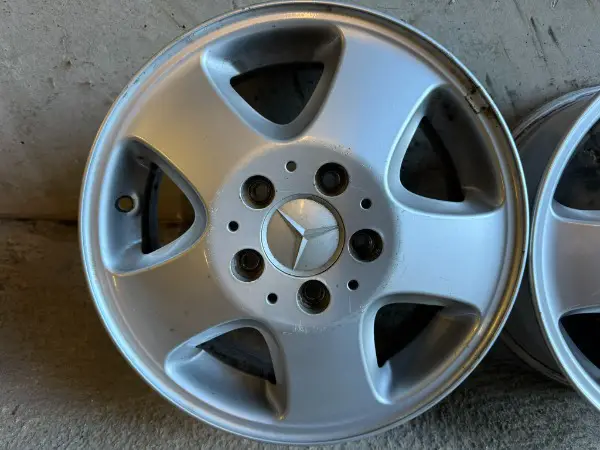 4 Alufelgen Mercedes A-Klasse 5.5x15 ET54 A1684010602