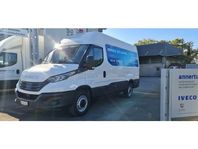 IVECO, 35s14E V, Kastenwagen (Transporter)