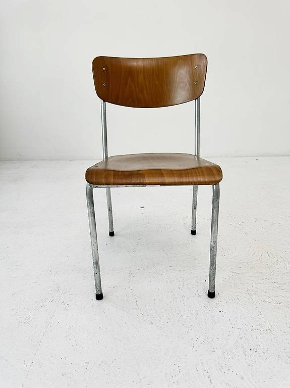 Embru Hassenpflug Stuhl in einem schönen braun