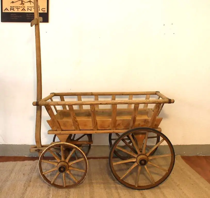 Leiterwagen - Vintage - Deko.