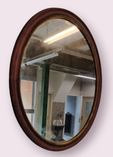 Ovaler Spiegel Holzrahmen aus den 50er Jahren