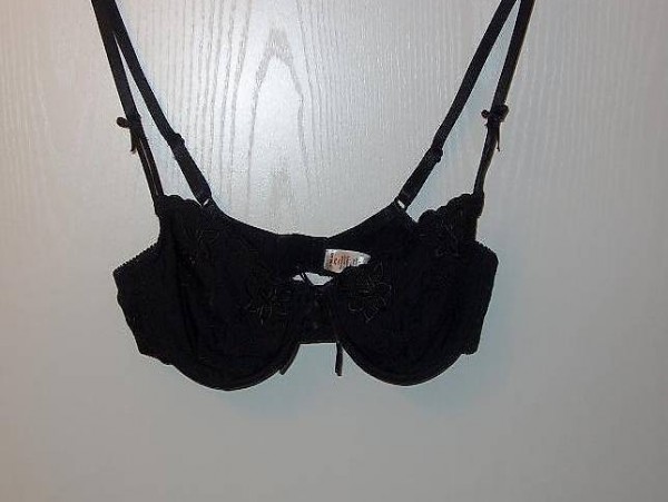 Neu: BH - schwarz - Gr. 75B