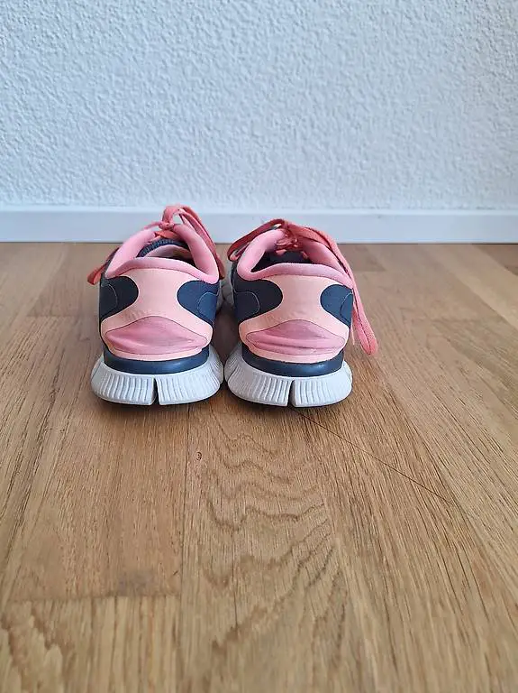 Nike free Gr. 39, schwarz