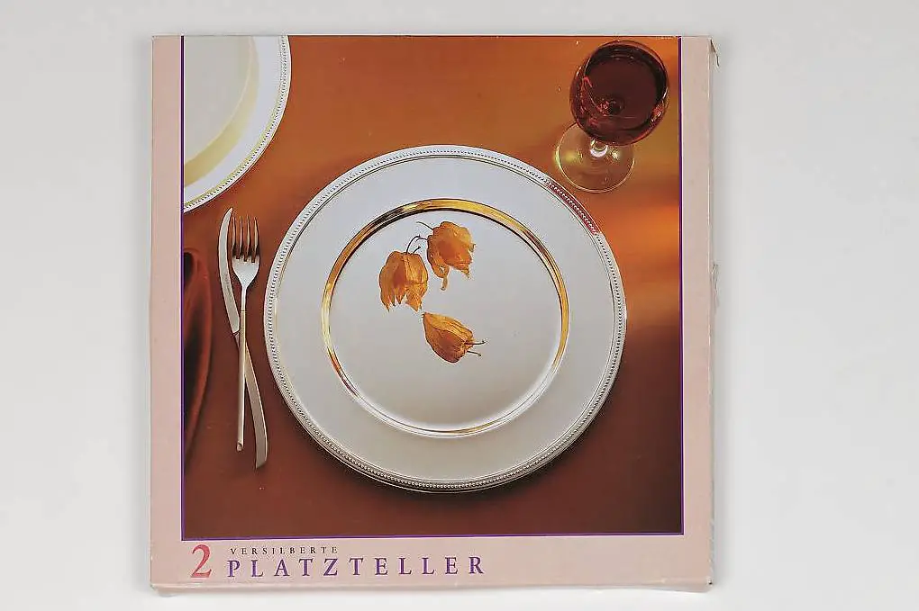 2 Platzteller, versilbert, NEU
