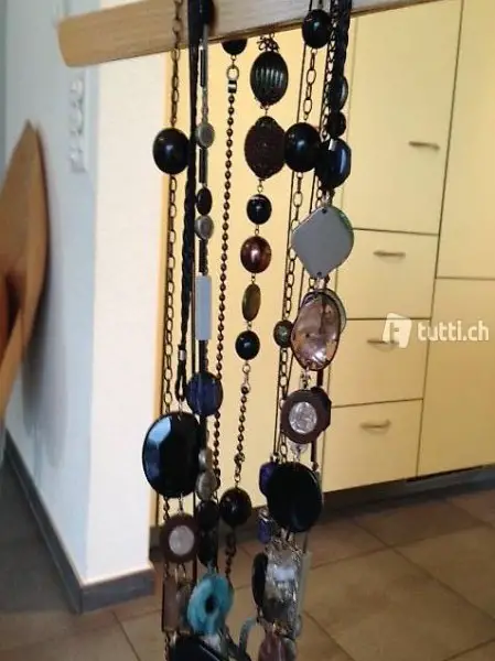 Neuwertige attraktive Halsketten von Bonita