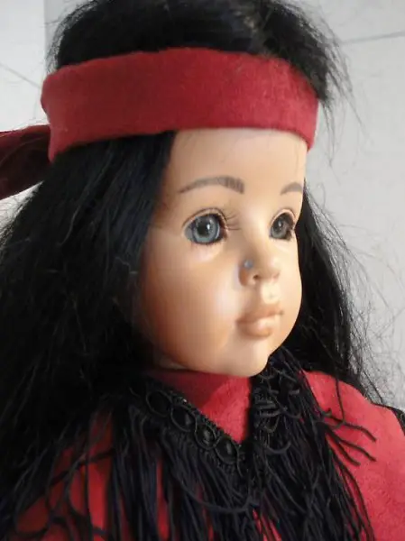  Sammlerpuppe sitzend unbespielt