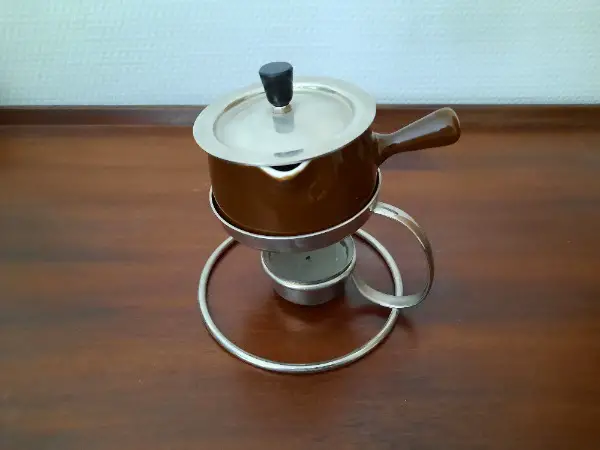 petit caquelon et réchaud