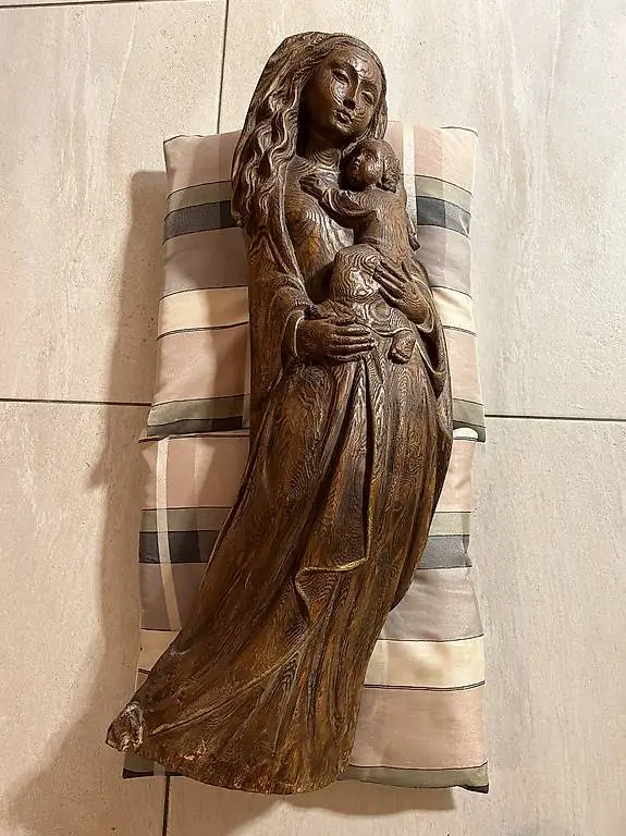 Maria mit Jesuskind, geschnitzt