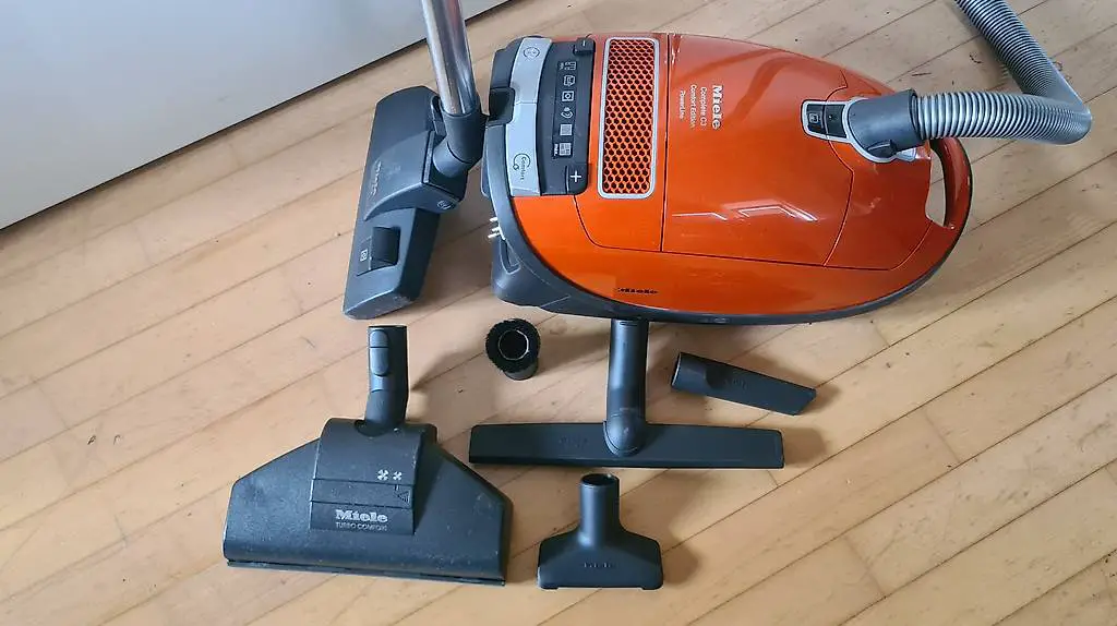 Miele Staubsauber C3