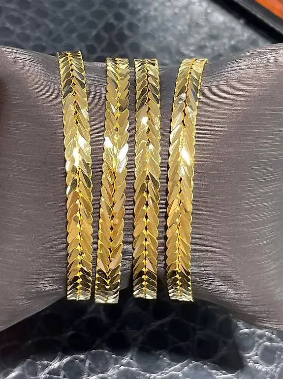 4x Armreif Gelbgold 22K 79.58g