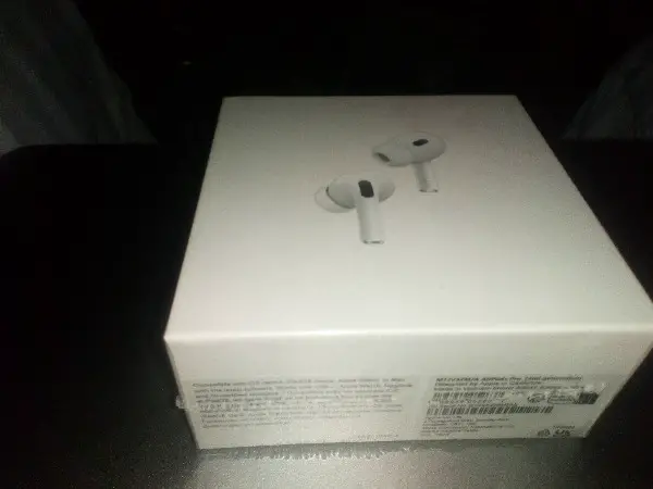 AirPods Pro 2 (noch verpackt) .