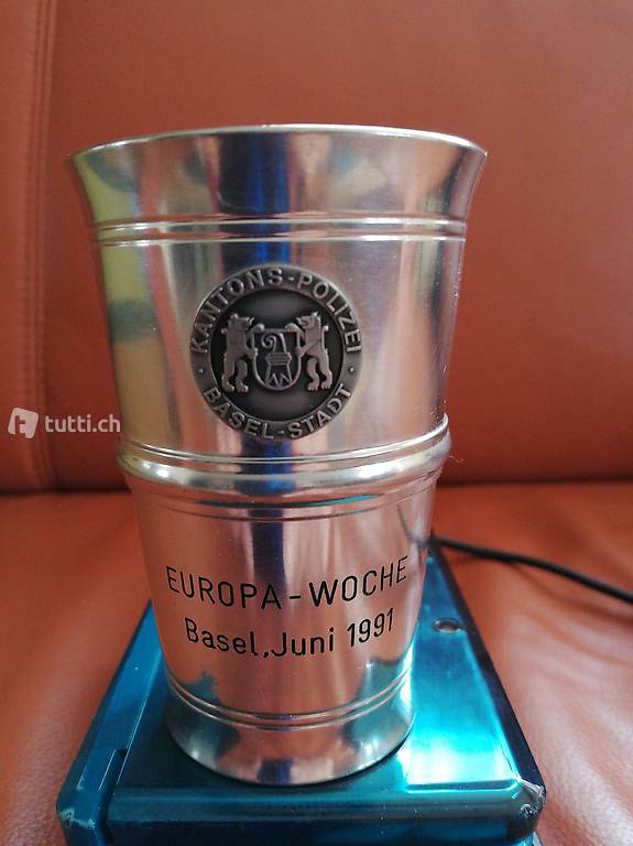 Zinnbecher, graviert