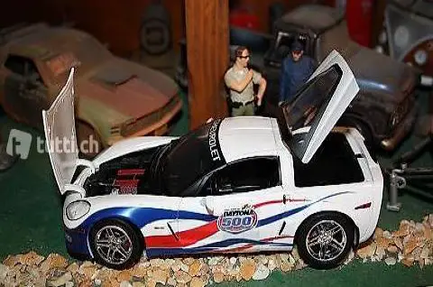 2007 Corvette Daytona Pace Car 1:24