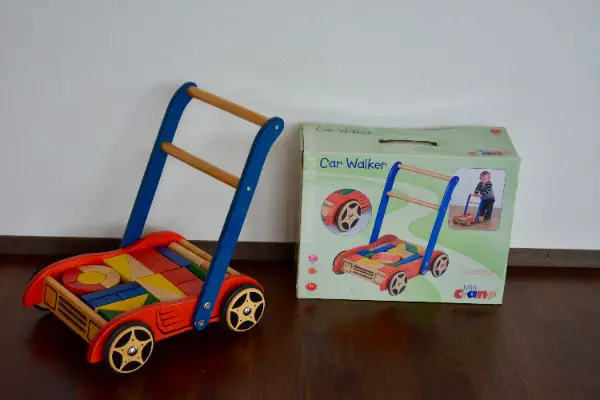 Baby Lauflernwagen aus Holz