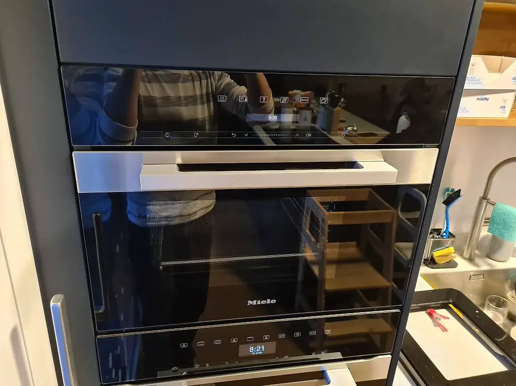 Four Vapeur Miele DG 7240