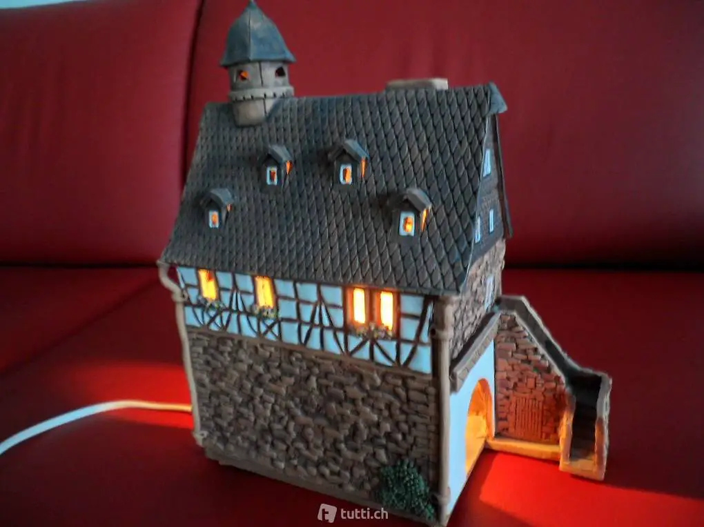Handmade Terracotta Haus mit Beleuchtung 220V