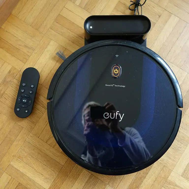 Saugroboter Eufy Robovac 15C MAX (WiFi) , m.Ladestation neuw.