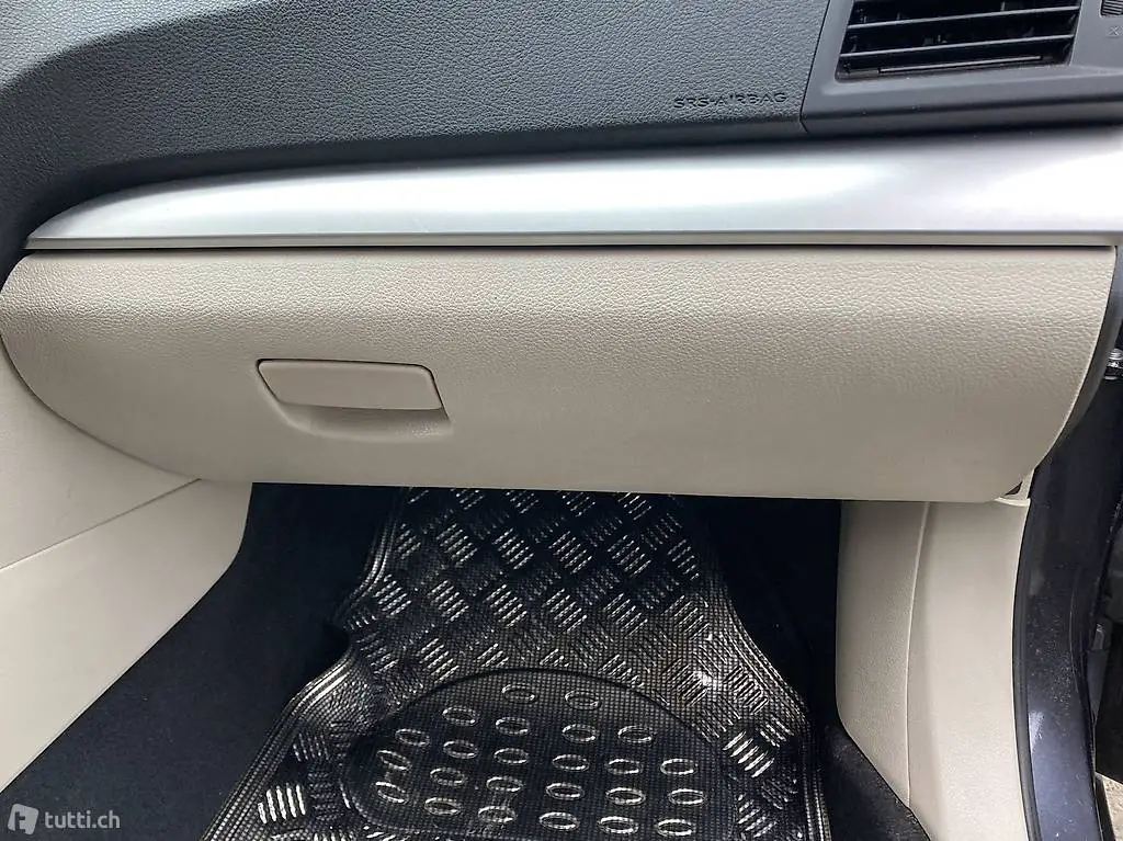  Handschuhfach Subaru Outback 2010
